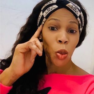 2pcs Ladies Bad Hair Day Go With These Headband  Any Occasion Pre-Own Like New